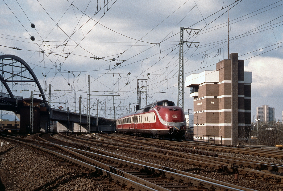 DT 13110, Frankfurt - Niederrad (Februar 1987).