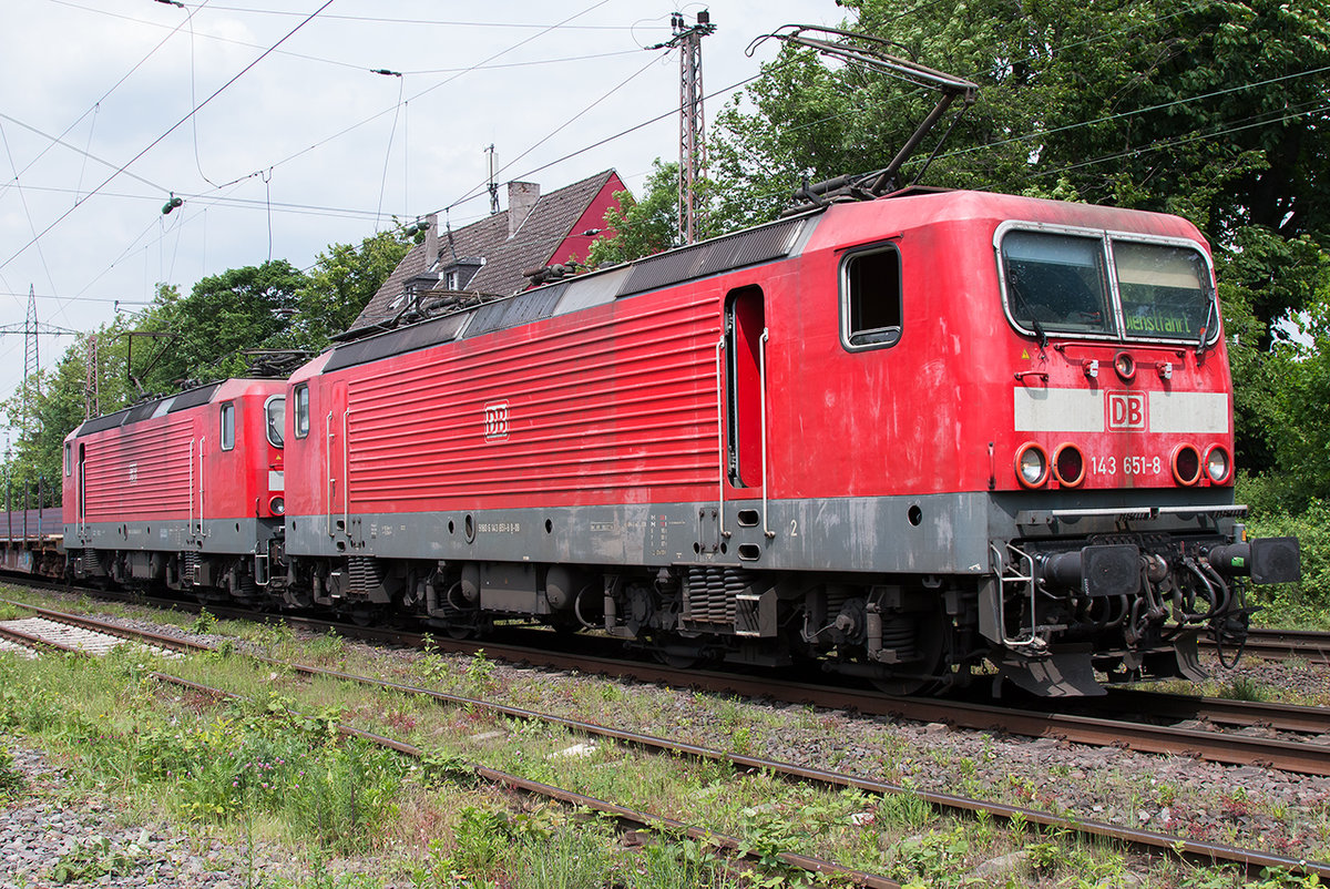 DT mit 143 651-8 am 23.05.2017 durch Ratingen Lintorf.