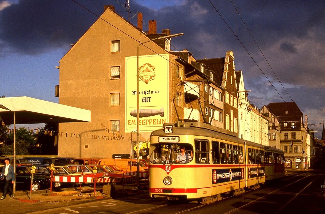 Dsseldorf 2308 in der Zeppelinstrae, 01.08.1987.