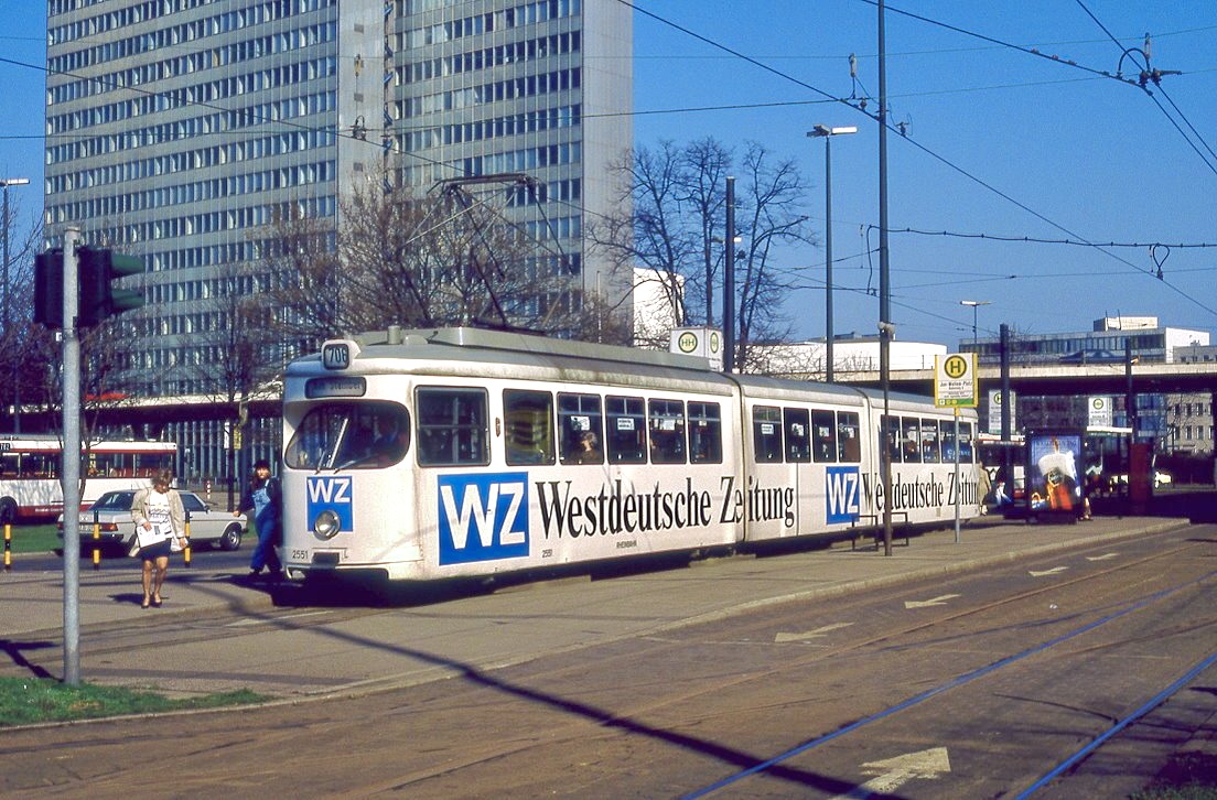 Düsseldorf 2551, Jan Wellem Platz, 13.03.1991.