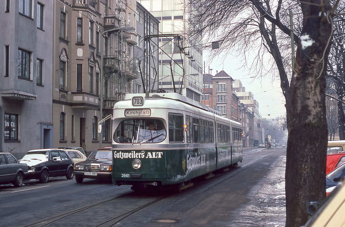 Düsseldorf 2661, Kirchplatz, 24.11.1985.