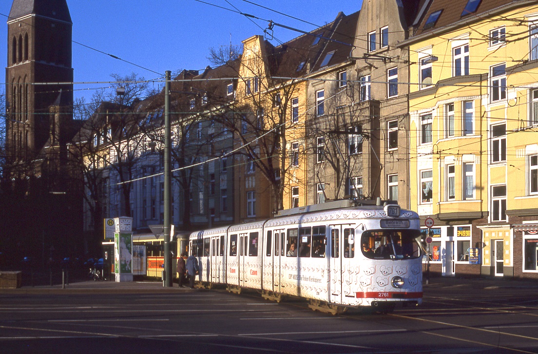 Düsseldorf 2761 + 1688, Witzelstraße, 13.01.1996.