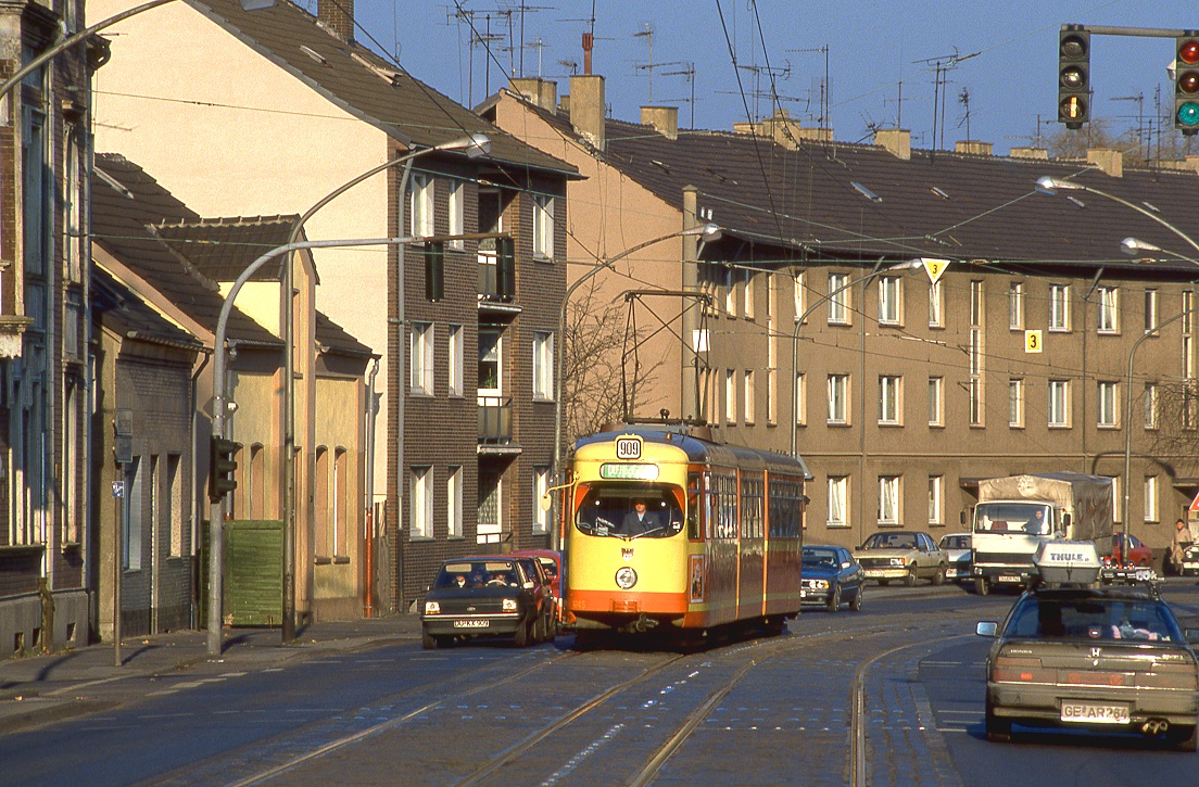 Duisburg 1046, Bahnhofstraße, 03.01.1989.