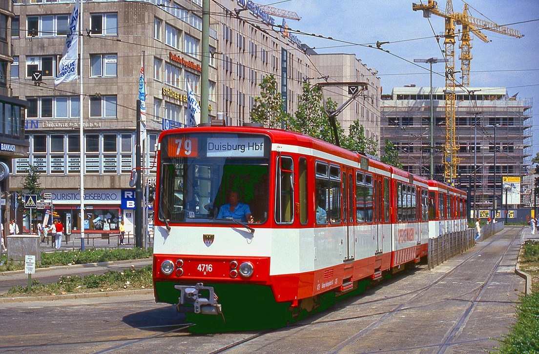 Duisburg 4716, Düsseldorf Konrad Adenauer Platz, 11.07.1987.
