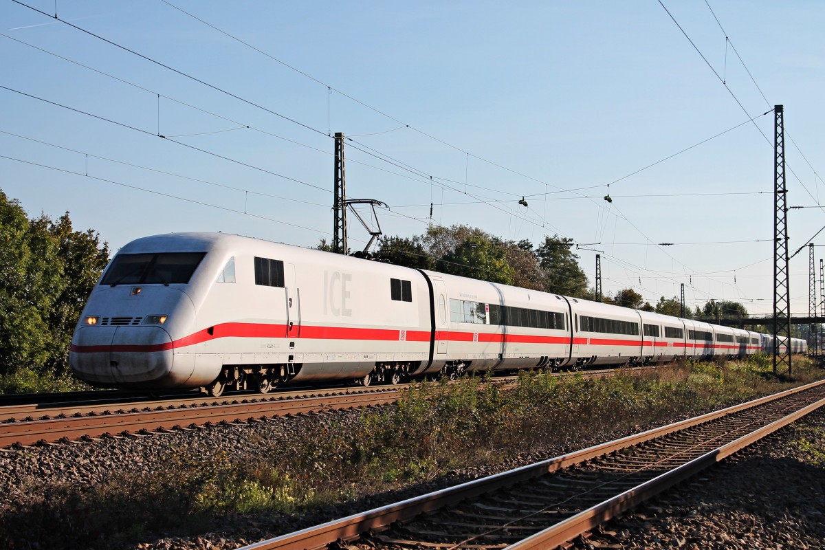 Durchfahrt am 27.09.2014 von 402 031-9/808 031-9  Brandenburg an der Havel  zusammen mit 402 046-7/808 032-7  Frankfurt (Oder)  als Ersatz für einen ausgefallenen ICE 1 in Orschweier und fuhr gen Offenburg.