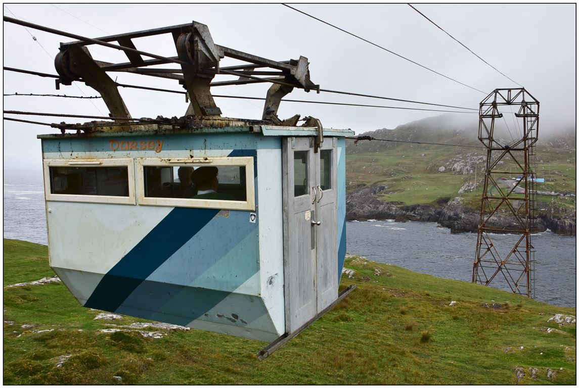 Dursey Island Cable Car ist die einzige Luftseilbahn Irlands. Blick von der Insel zum Festland. (03.10.2018)