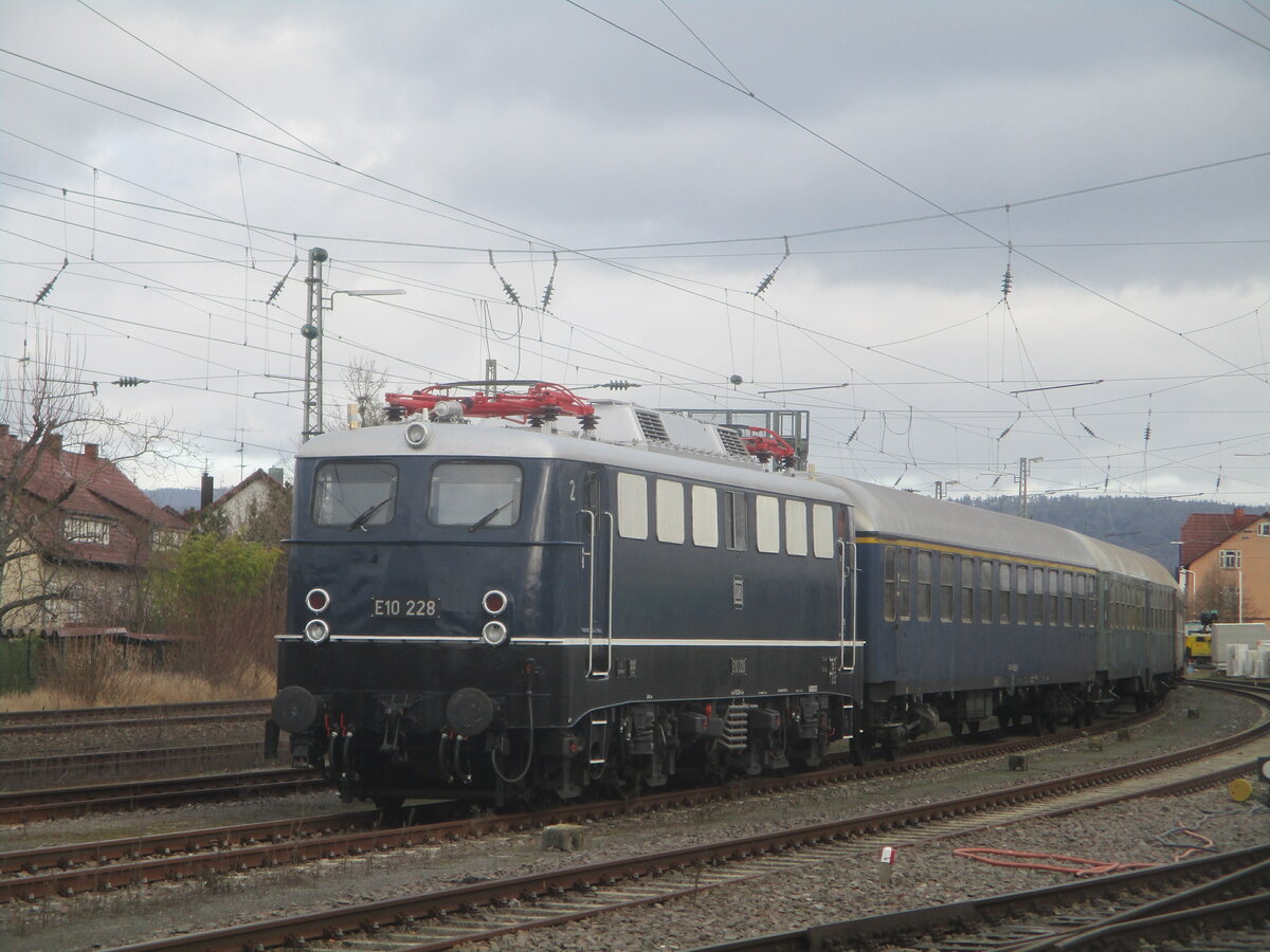 E 10 228 am 5.1.2022 in Schorndorf 