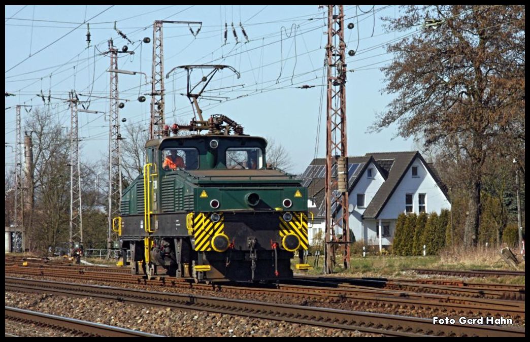 E 101 rangiert am 12.03.2015 mittags im Bahnhof Ibbenbüren - Esch.
