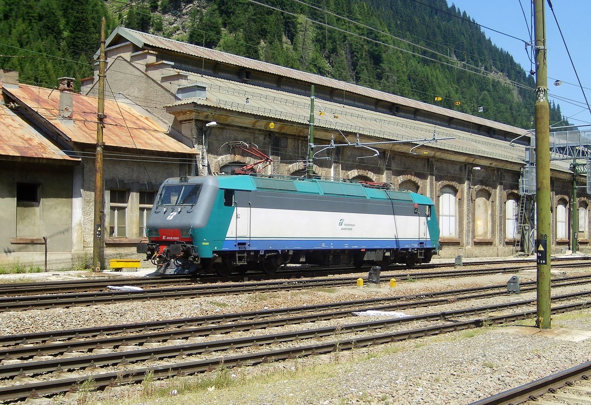 E 405.020 am 20.07.07 Grenzbahnhof Brenner.