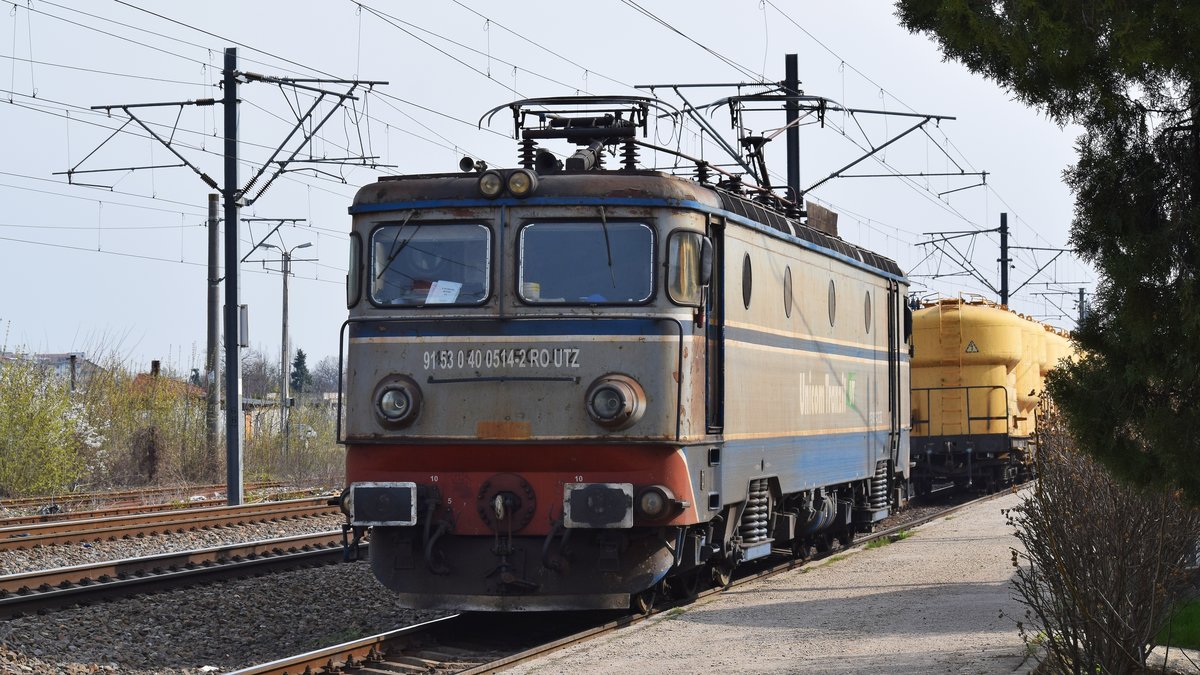 E-Lok 91-53-0-400514-2 der Unicom Tranzit in Bahnhof Bucuresti baneasa am 23.03.2019
