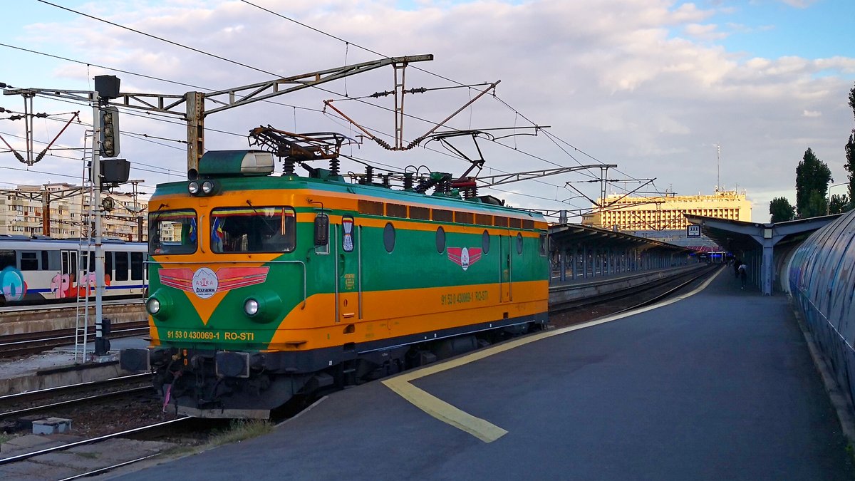 E-Lok 91-53-0-430069-1 der Astra Trans Carpatic manövierte am 26.09.2018 im Nordbahnhof Bukarest
