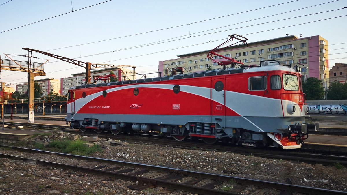 E-Lok 91-53-0-477742-7 am 06.08.2019 im Nordbahnhof Bukarest.