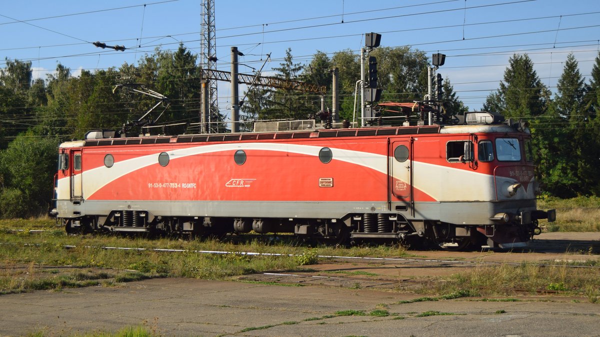 E-Lok 91-53-0-477753-4 verlässt am 15.09.2017 Bahnhof Brasov in Richtung BW.