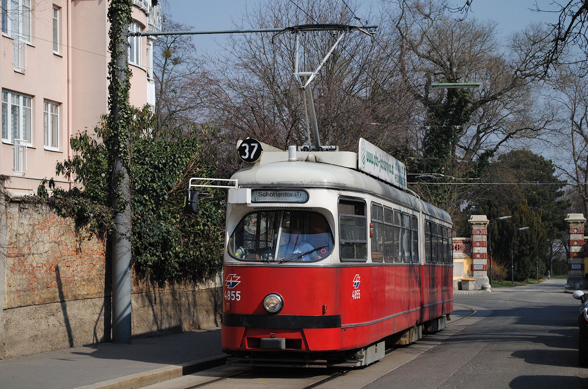 E1 4855, Geweygasse, Endstelle Hohe Warte.(21.03.2015)