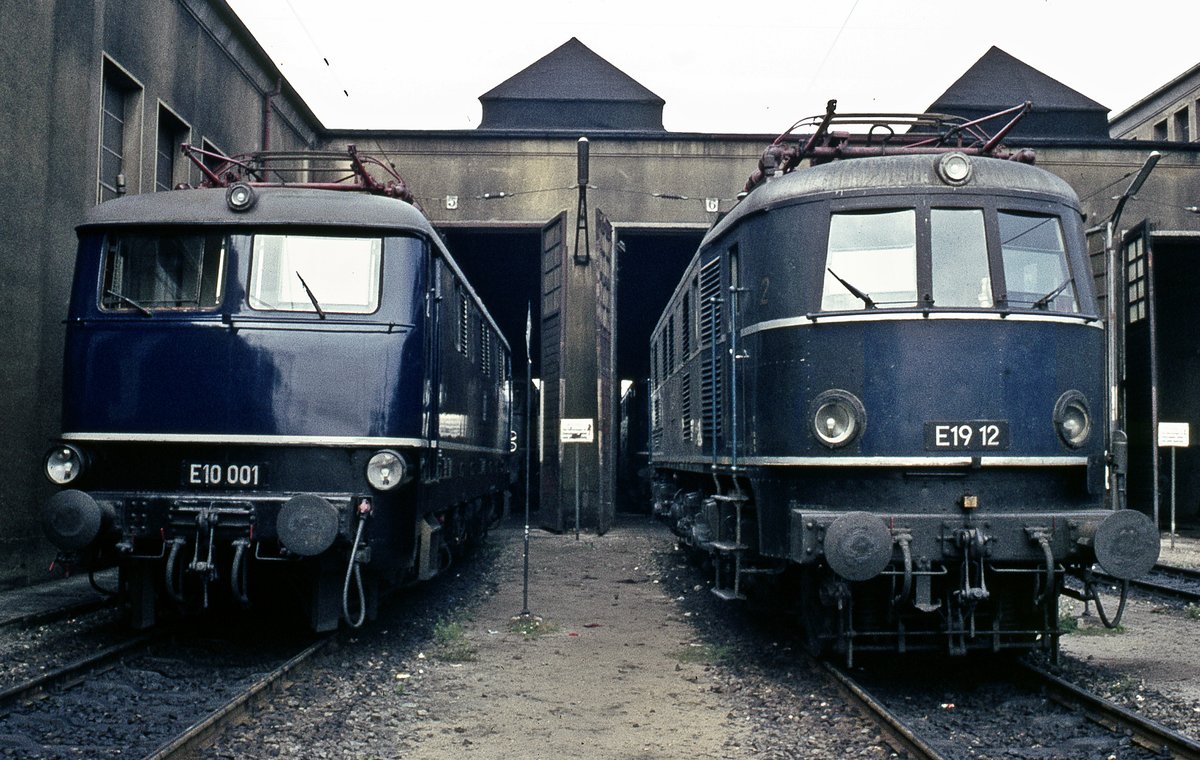 E10 001 + E19 12  Bw München