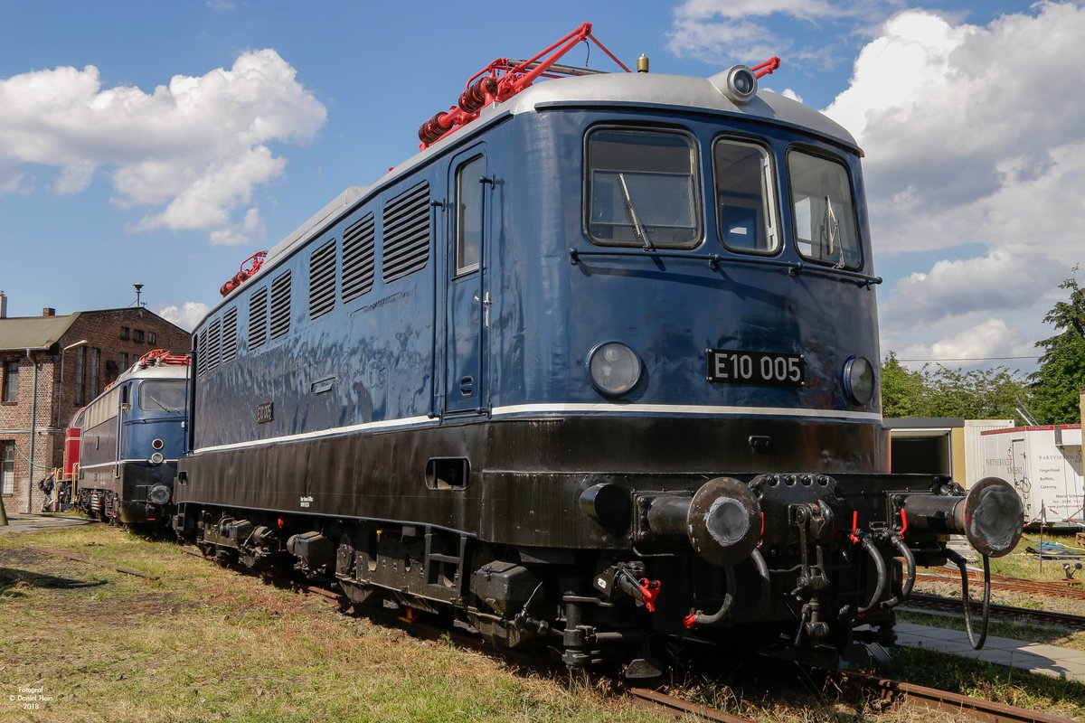 E10 005 im DB Museum Koblenz, am 16.06.2018.