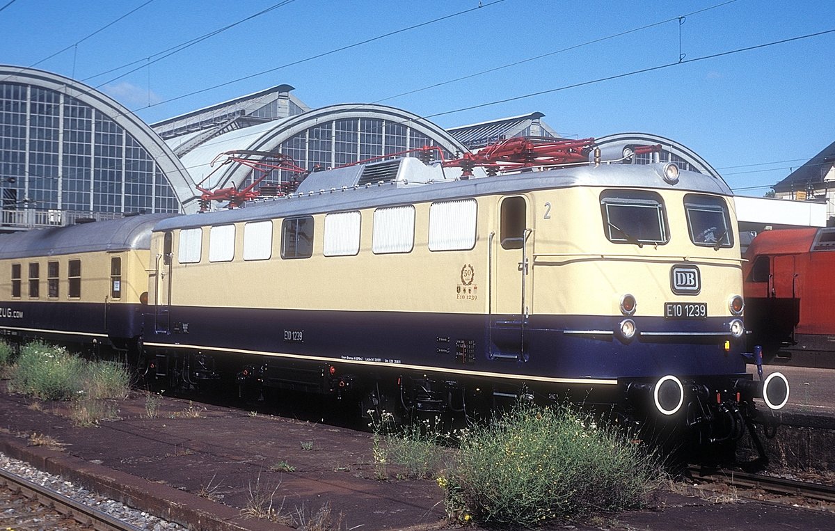 E10 1239  Karlsruhe Hbf  07.07.12