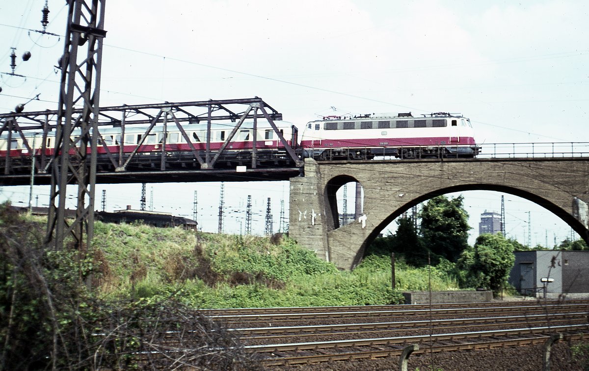 E10 1265  mit TEE  Köln