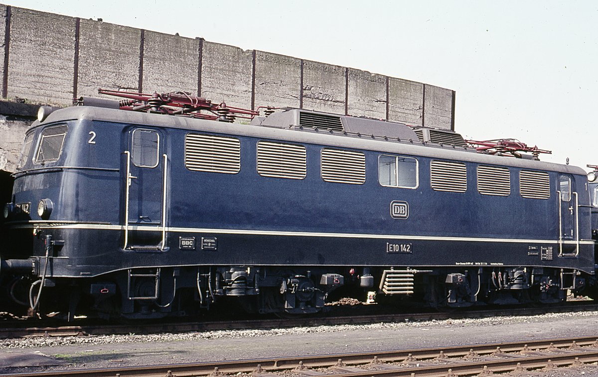 E10 142  in Lokreihe