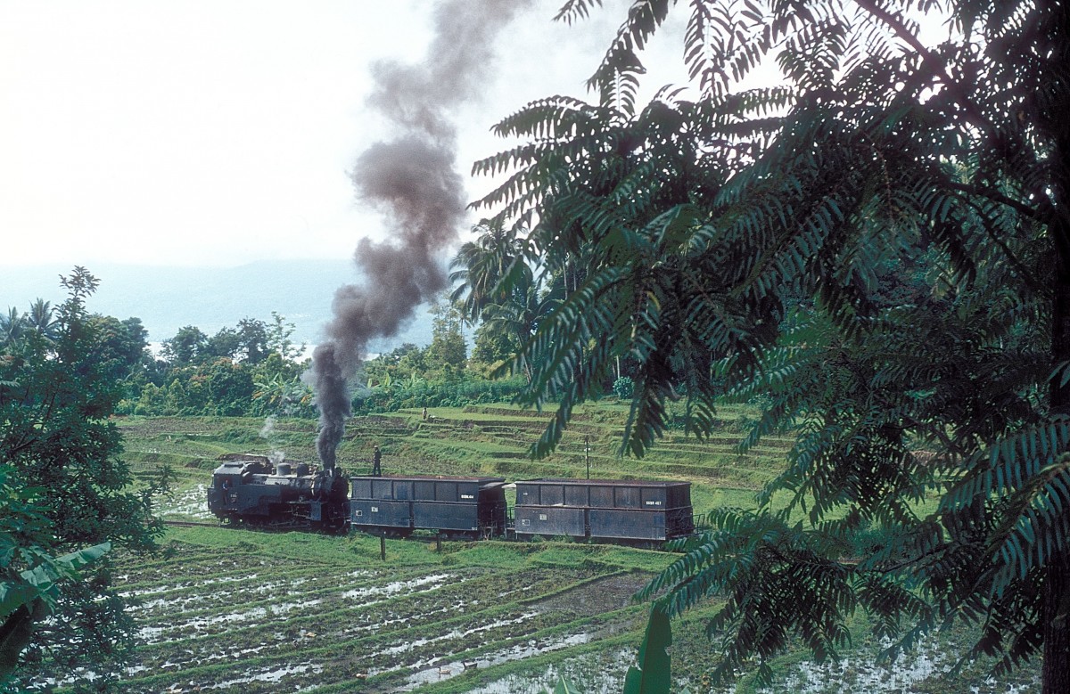  E10 62  von Batutabal nach Padang Panjang  09.10.80