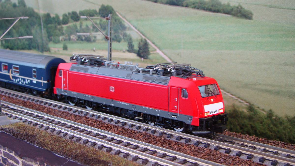 E186 338 DB AG von Minitrix auf meiner Anlage am 16.10.2016