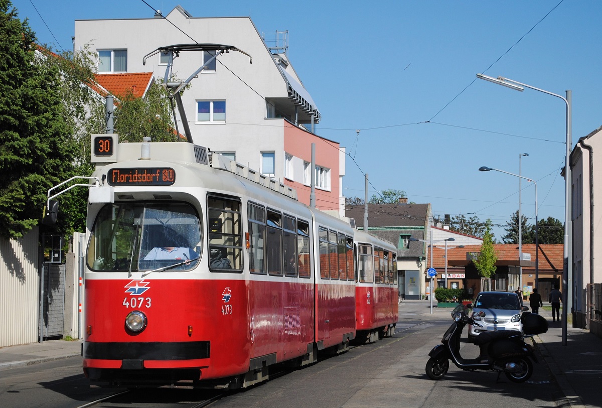 E2 4073 + c5 1494, Stammersdorf, Josef Flandorfer Straße. (07.05.2020)