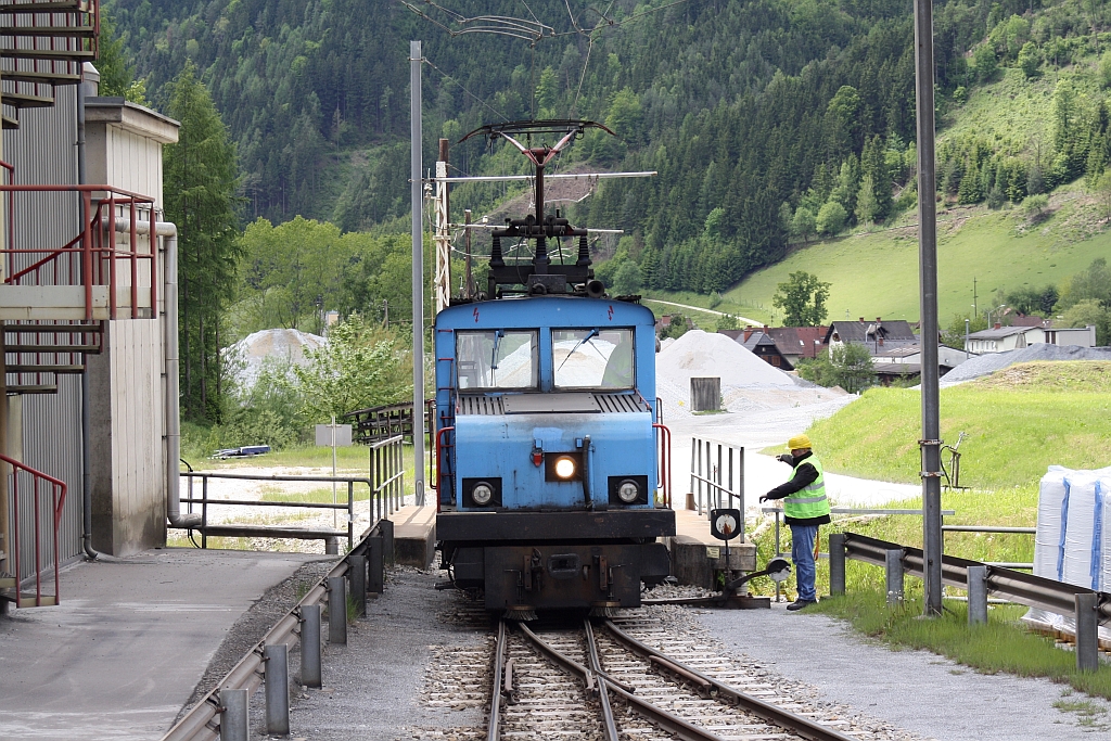 E3 beim Wenden vom ME5 auf den ME6 am 17.Mai 2014 im Magnesitwerk Breitenau.