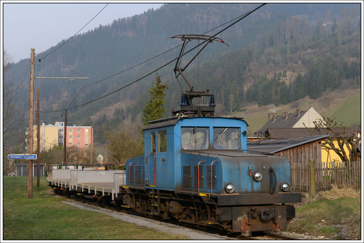 E4 am 3.9.2019 mit dem zweiten Leerzug von Mixnitz nach Breitenau, aufgenommen bei der ehemaligen Haltestelle Breitenau-St. Jakob.