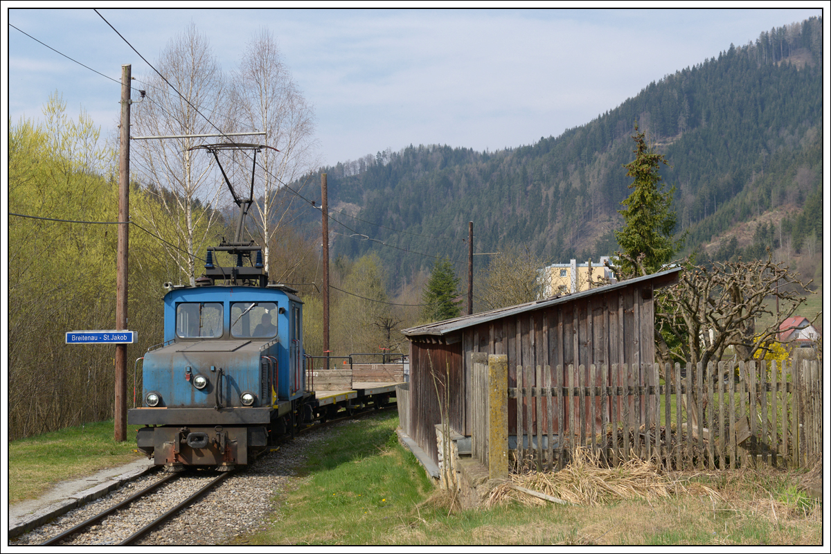 E4 am 3.9.2019 mit dem dritten Leerzug von Mixnitz nach Breitenau, aufgenommen bei der ehemaligen Haltestelle Breitenau-St. Jakob.