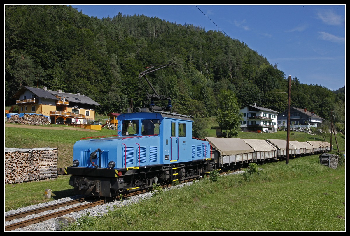 E4 mit Güterzug nahe Mautstatt am 16.09.2019.