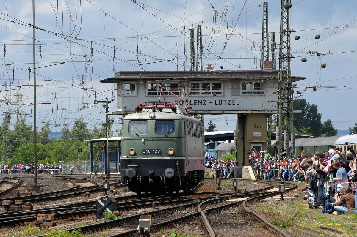 E40 128 am 18.06.16 zum Sommerfest in Koblenz-Lützel