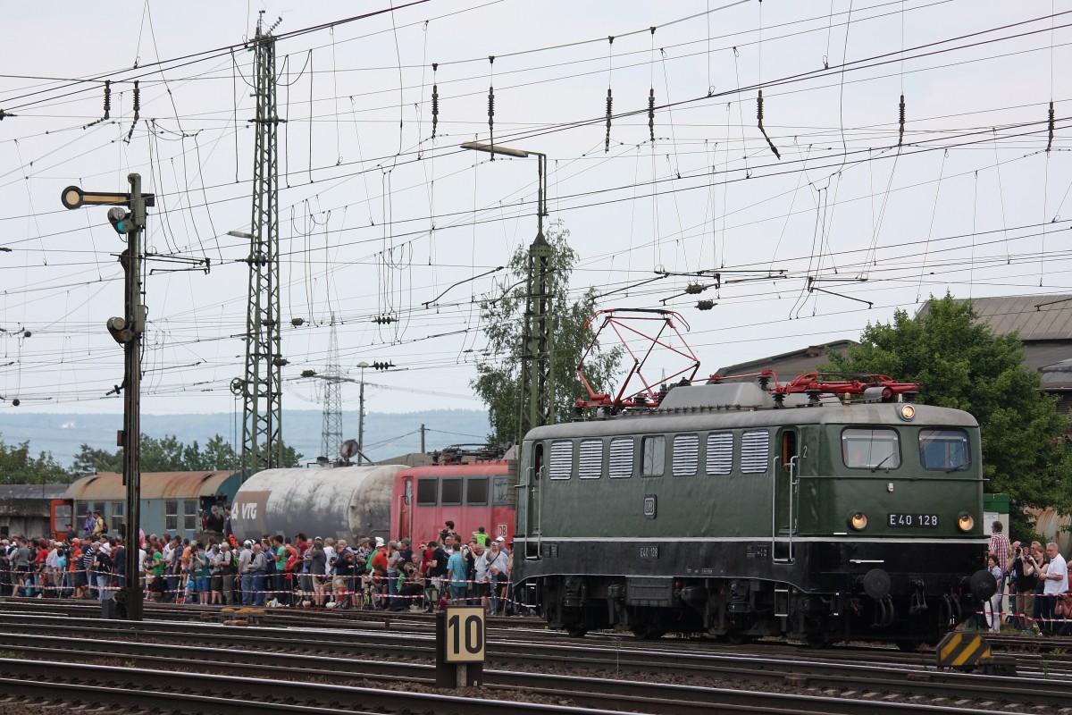 E40 128 am 8.6.13 bei der Lokparade in Koblenz-Lützel.