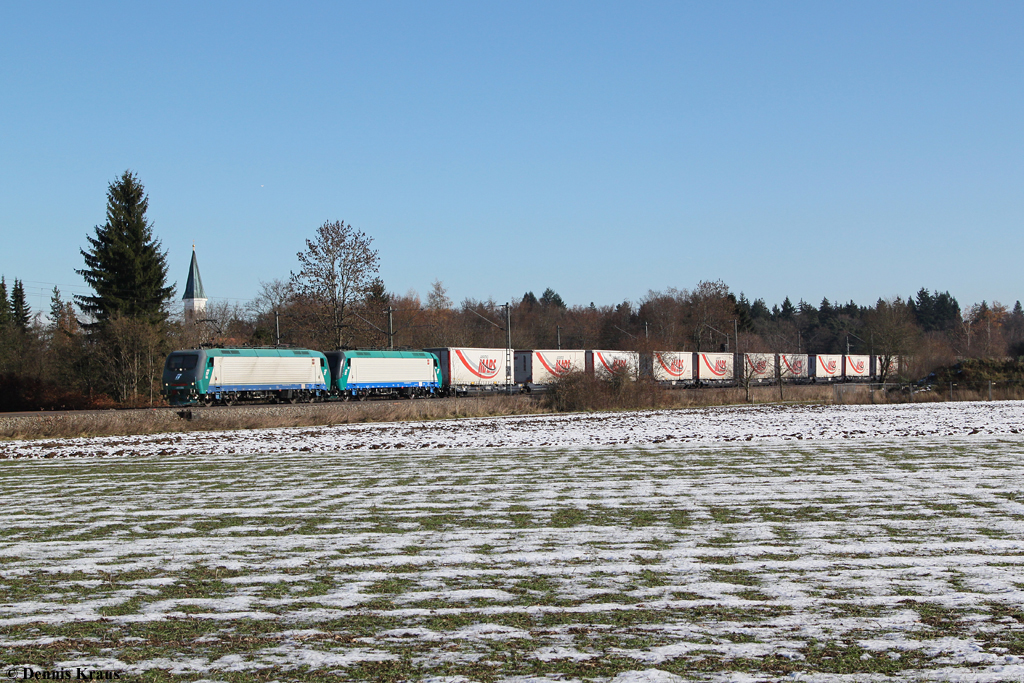 E412 018 + E412 016 mit dem MARS Zug am 01.12.2013 bei Eglharting.