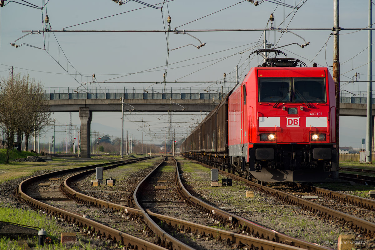 E483F 103 DB CARGO ITALIA - RIVALTA SCRIVIA 16/04/2018