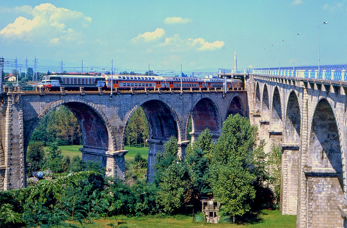 E633 016, Cuneo, 9187, 04.09.1994.