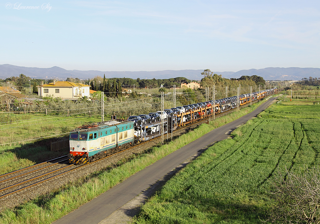 E.655 502 passes La California whilst working a north bound train of Alfa Romeo cars from Cassino to Alessandria, 15 April 2013
