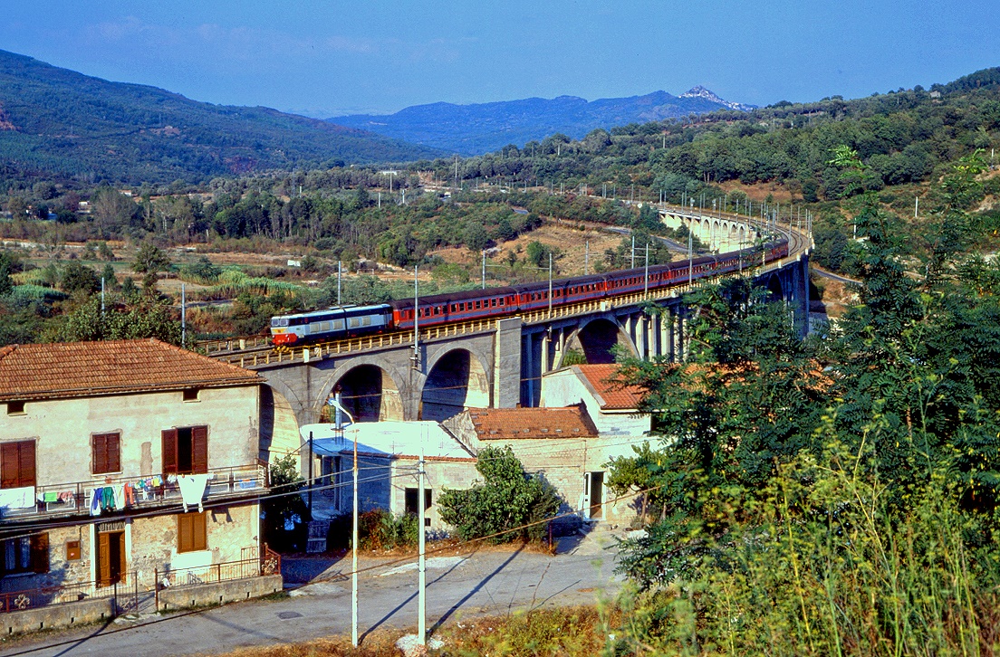 E656 228, San Severino di Centola, 3682, 03.09.1993.
