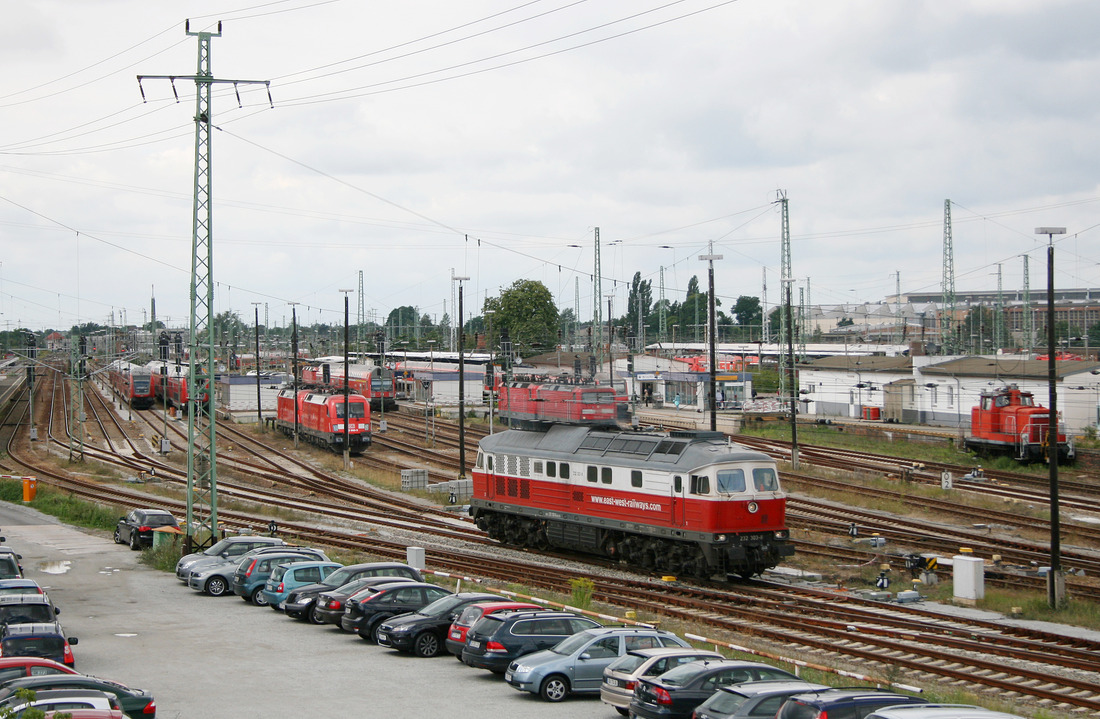 East-West-Railways 232 303 wurde am 18. August 2010 im Bahnhof Cottbus fotografiert.