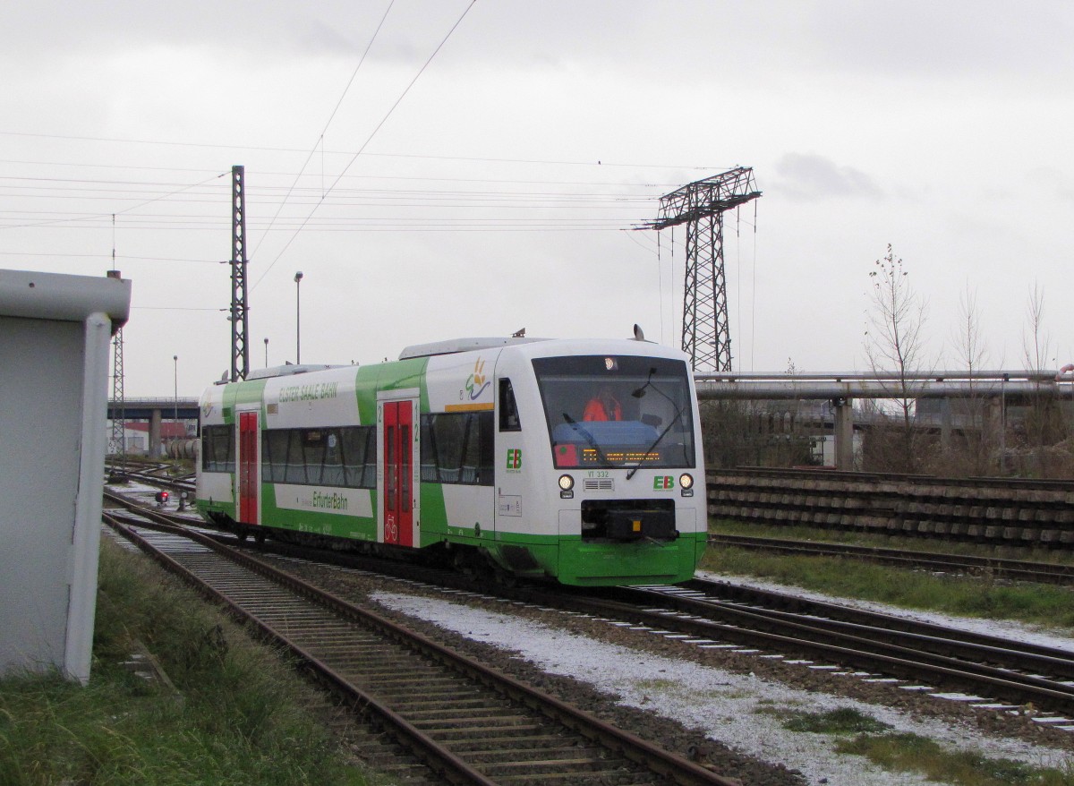 EB VT 322 am 07.12.2013 whrend einer Rangierfahrt in Erfurt Ost.