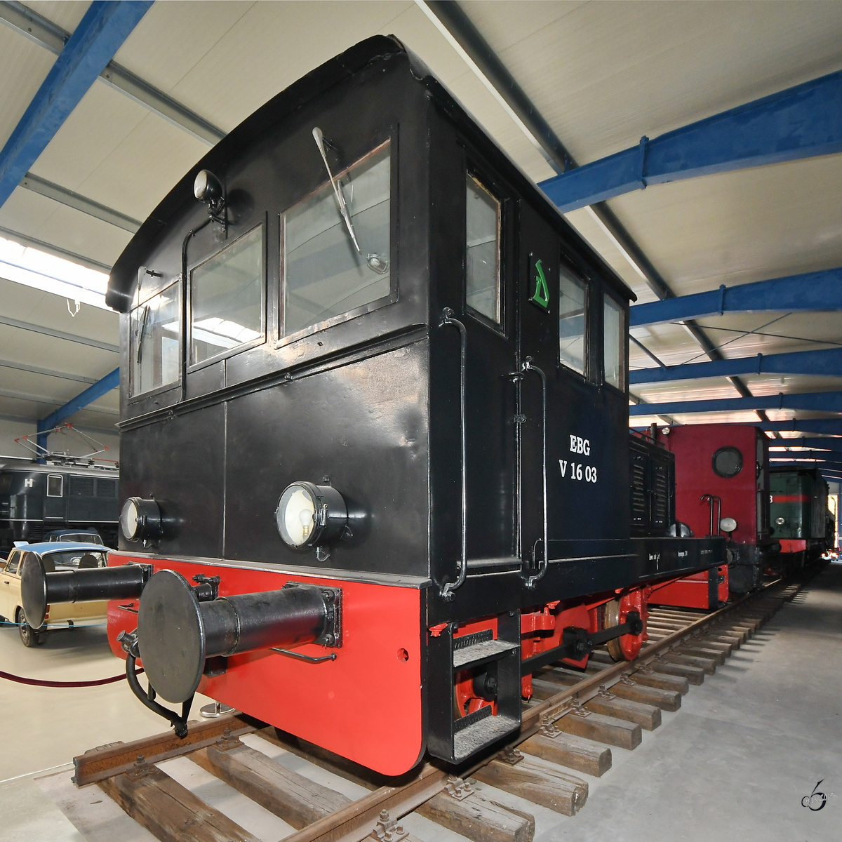 EBG V16 03 wurde 1941 von dem Unternehmen Deutsche Werke Kiel gebaut und ist eine Diesellokomotive von Typ 160 B. (April 2019)
