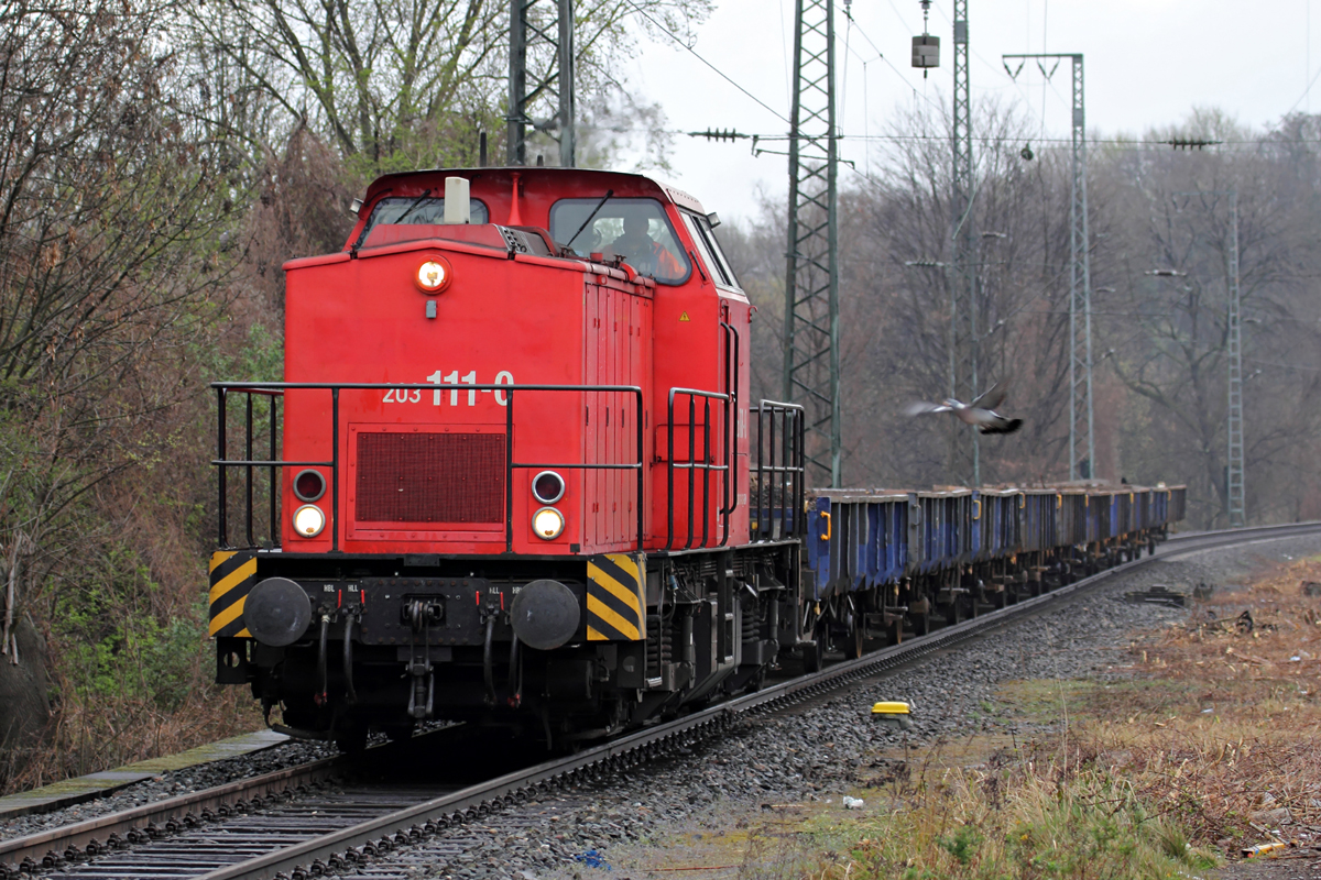EBM 203 111-0 in Köln-West 15.3.2014
