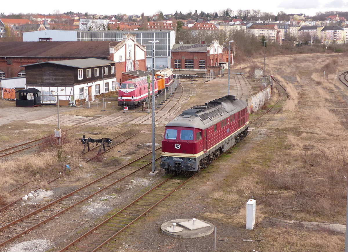 EBS 132 334-4 am 08.03.2019 beim pausieren in Gera.