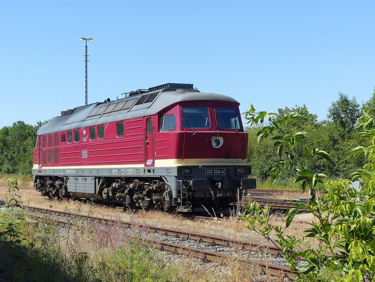 EBS 132 334-4 am 29.06.2019 beim Bahnhofsfest zum Thüringentag in Sömmerda.