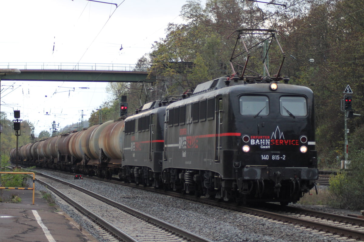 EBS 140 815+772 mit einem Laugenzug am 25.10.2018 in Eichenberg.