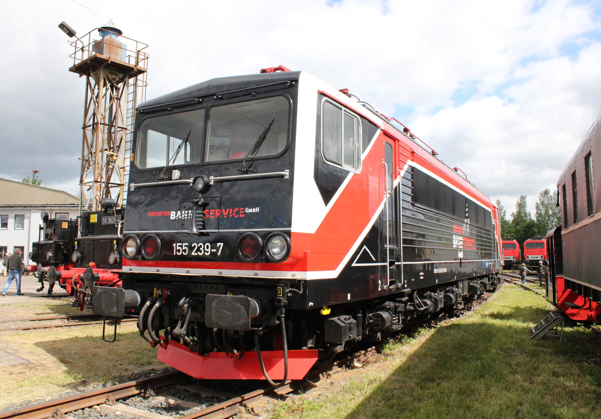 EBS 155 239-7 am 28.05.2022 beim Eisenbahnfest des Thringer Eisenbahnvereins im ehem. Bw Weimar.