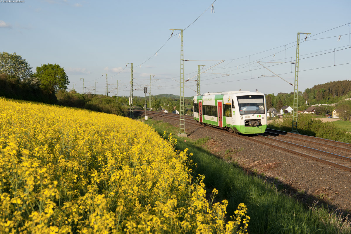 EBx 81025 mit VT316 von Leipzig Hbf nach Hof Hbf bei Feilitzsch, 08.05.2018