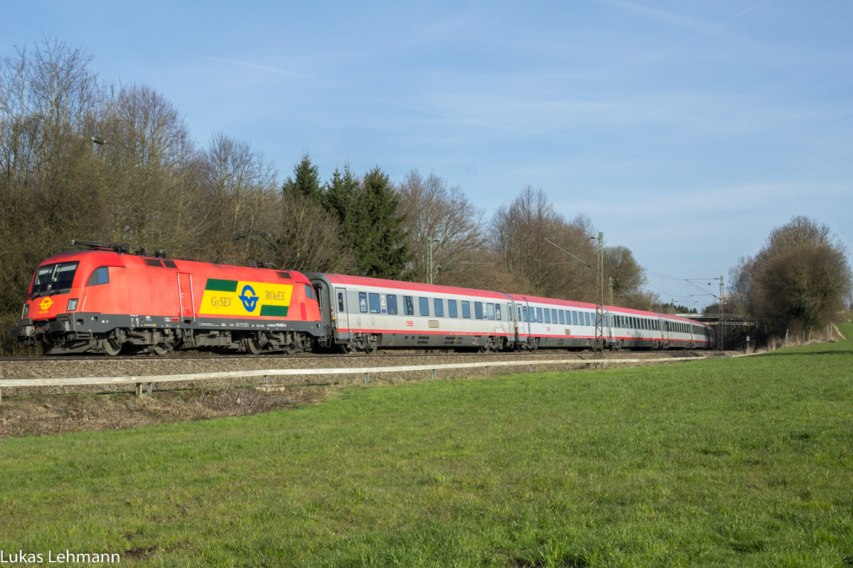 EC111 10 in Aubenhausen am 10.04.2015