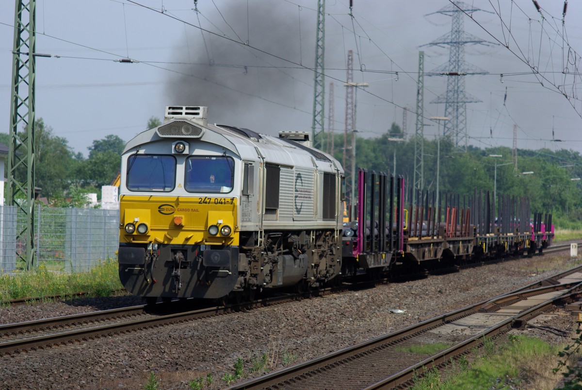 ECR 247 041-7 / DB 266 441-5 am 4.7.2015 in Ratingen Lintorf