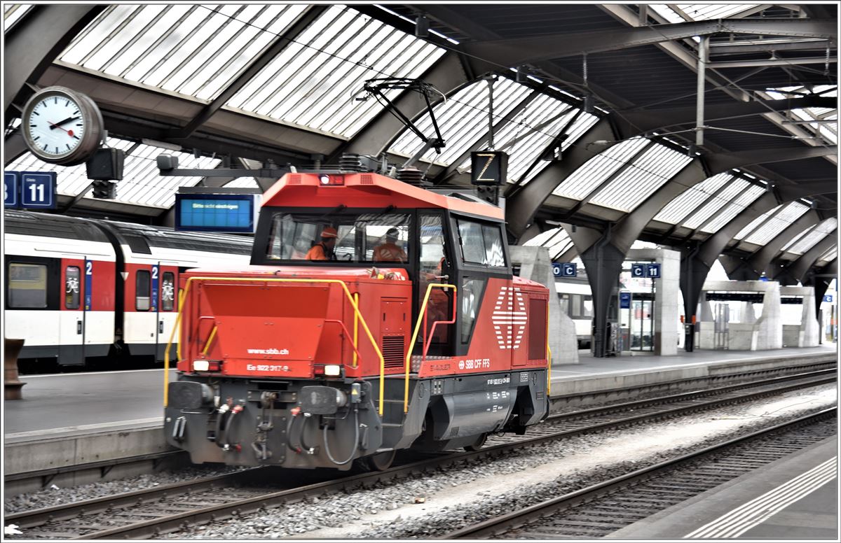 Ee 922 317-9 in Zürich HB. (31.08.2017)