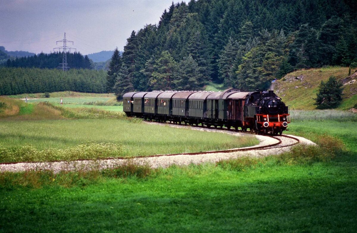 EFZ-Dampflok 64 289 bei einer Plandampffahrt auf der Hohenzollerischen Landesbahn, 22.07.1987